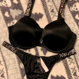 Victoria’s Secret Bling Bra & Panty Set